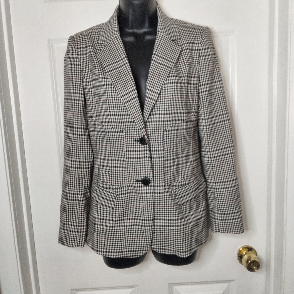 Chelsea28 Plaid Blazer Size XS - Picture 12 of 14